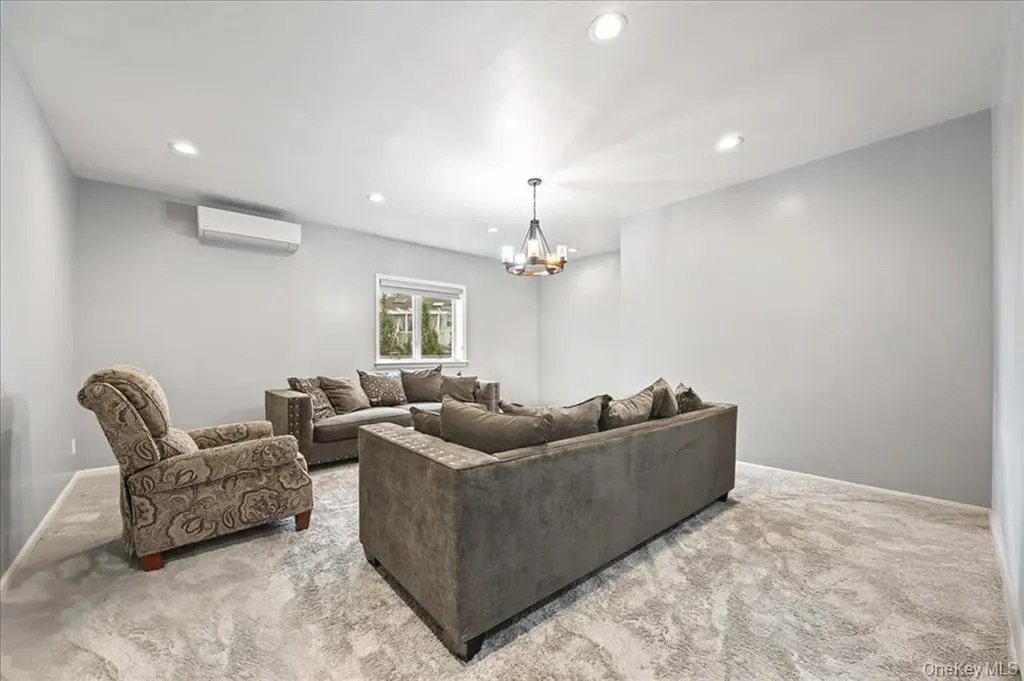 1127 Fordham Lane Woodmere NY 11598