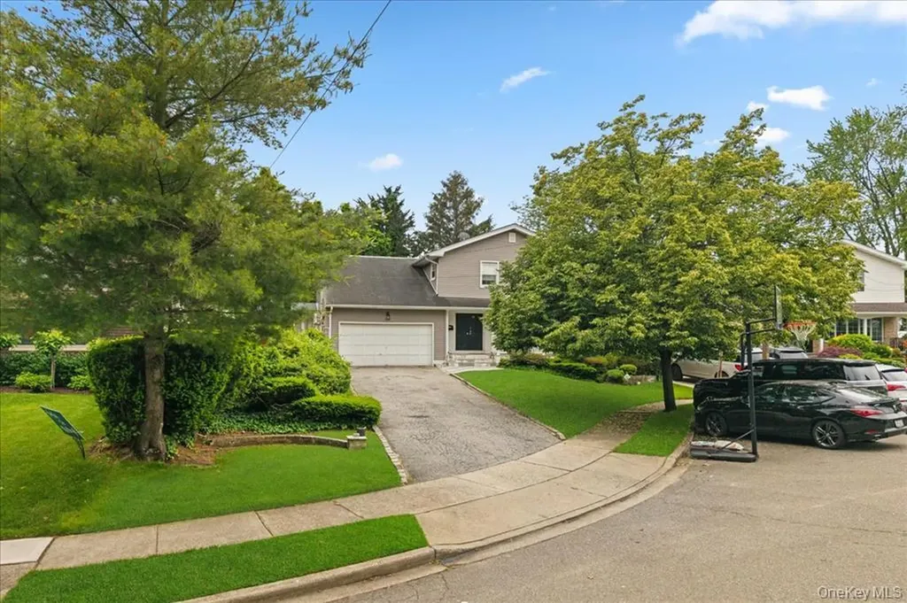 1127 Fordham Lane Woodmere NY 11598