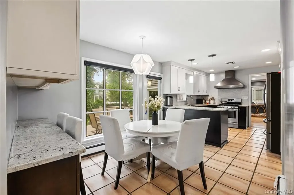 1127 Fordham Lane Woodmere NY 11598