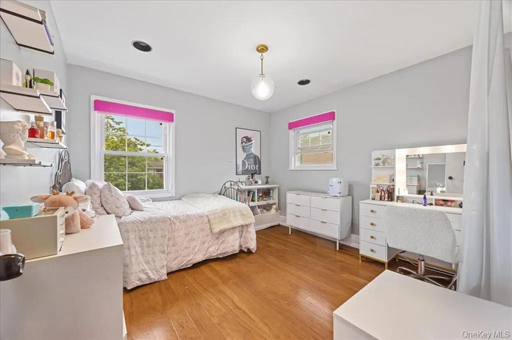 1127 Fordham Lane Woodmere NY 11598