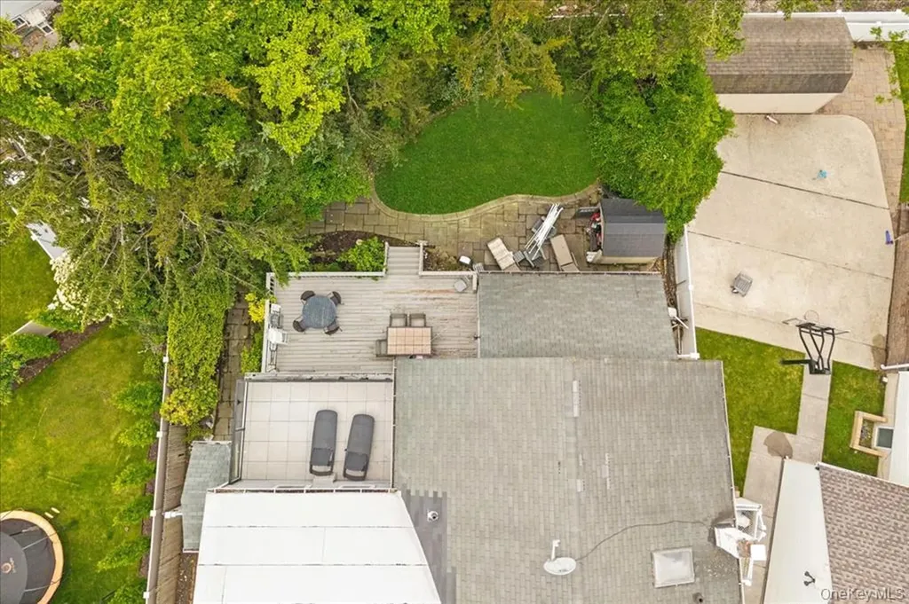 1127 Fordham Lane Woodmere NY 11598