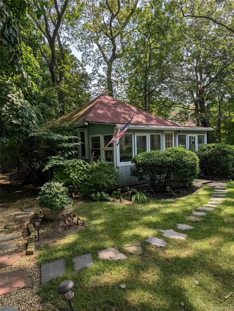 1 Campground Circle Jamesport NY 11947