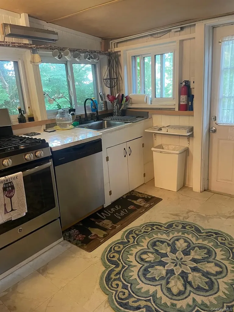 1 Campground Circle Jamesport NY 11947