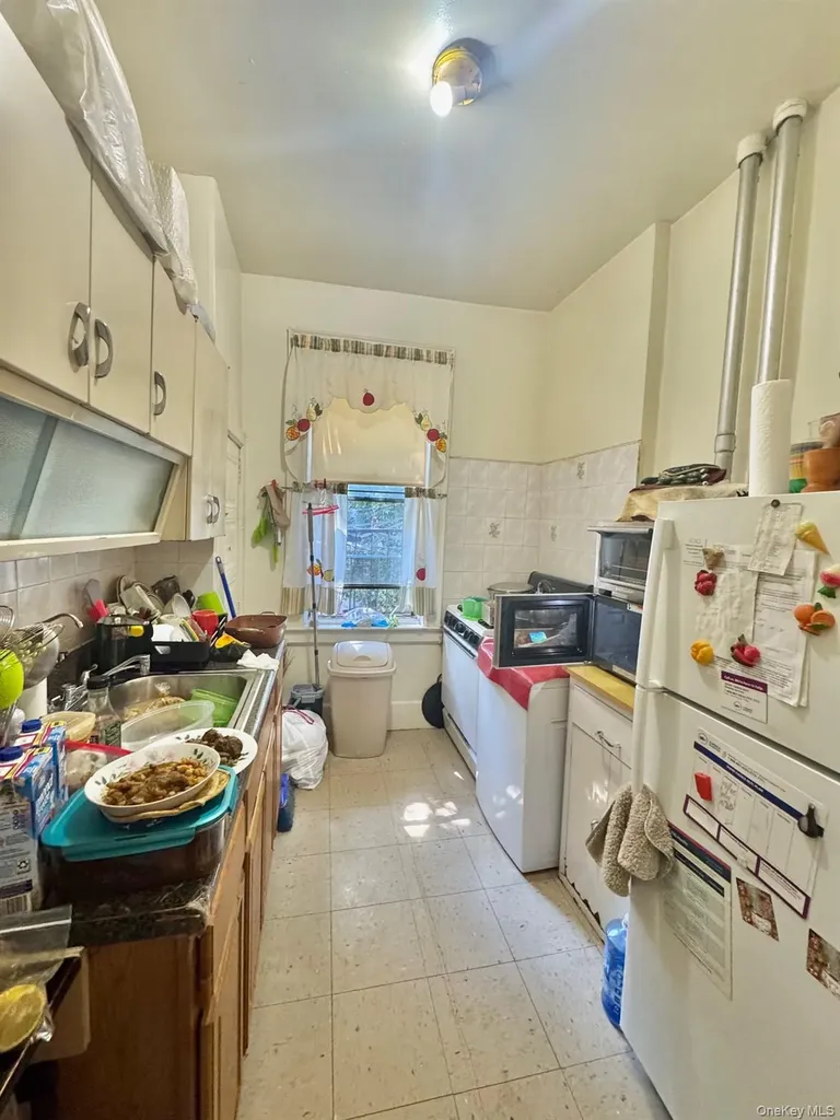 1526 Pacific Street Brooklyn NY 11213