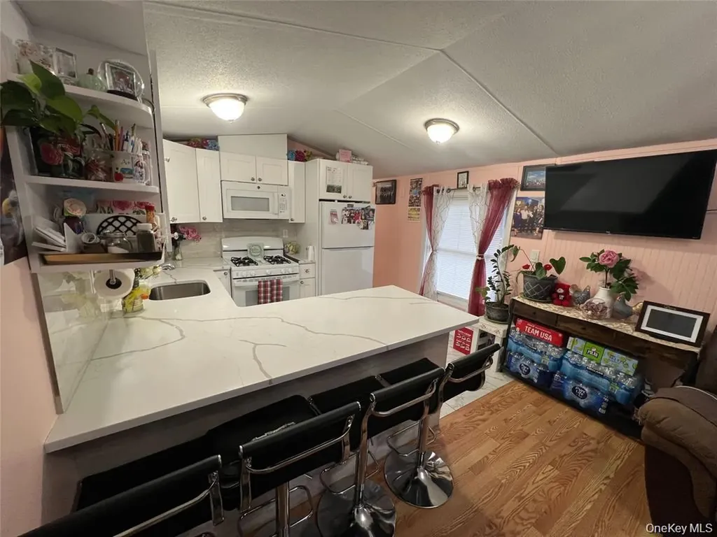 2 Mazies Lane New Windsor NY 12553