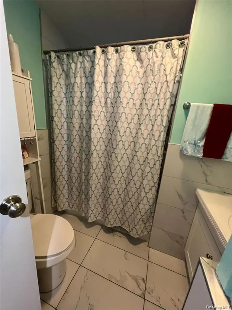 2 Mazies Lane New Windsor NY 12553