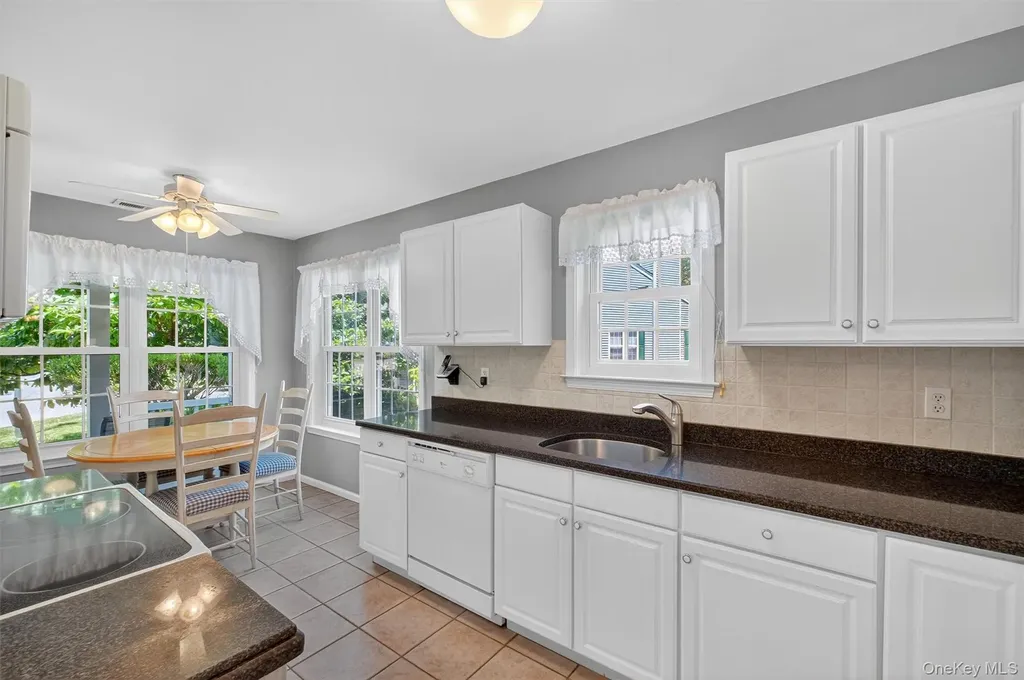 36 Tall Tree Lane Poughkeepsie NY 12601
