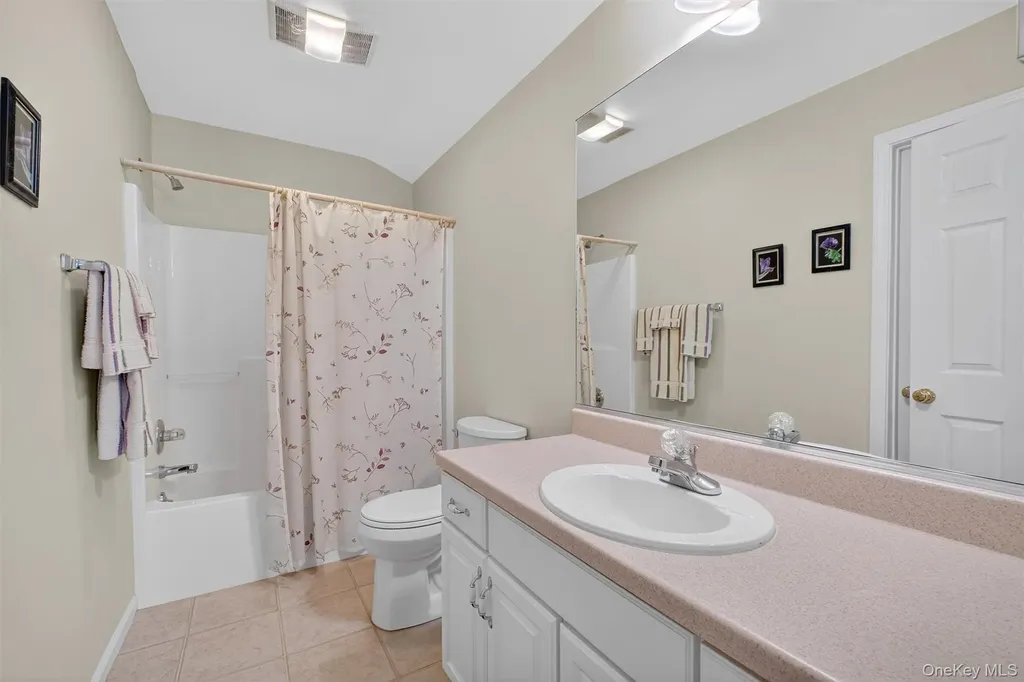 36 Tall Tree Lane Poughkeepsie NY 12601