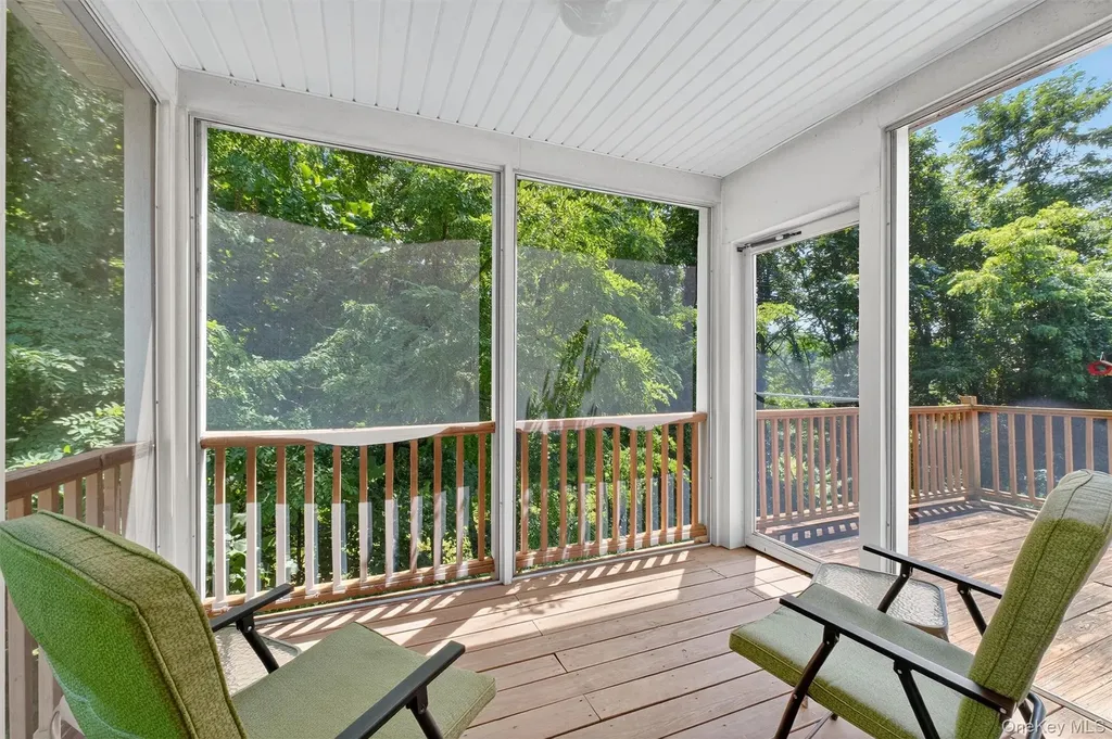 36 Tall Tree Lane Poughkeepsie NY 12601