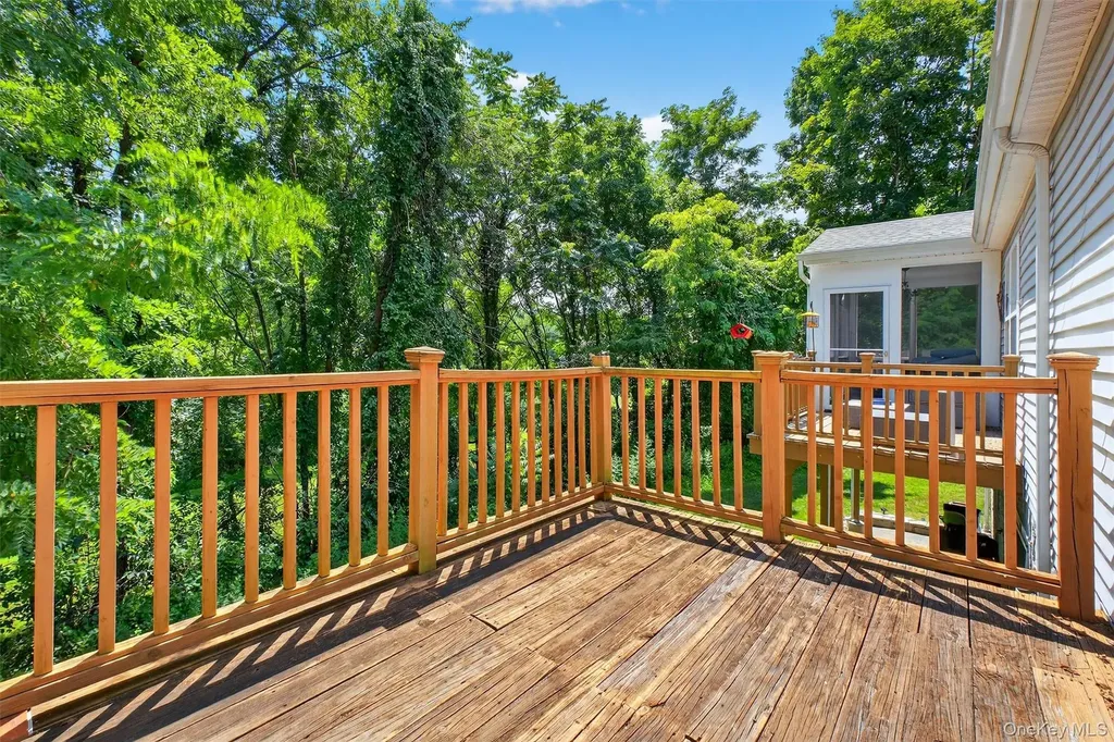 36 Tall Tree Lane Poughkeepsie NY 12601