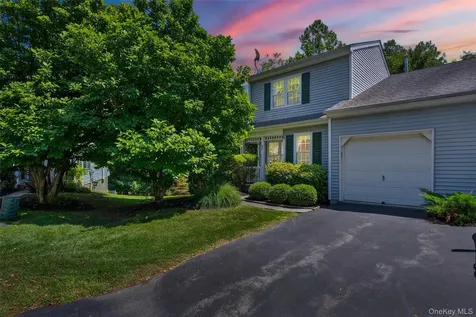 36 Tall Tree Lane Poughkeepsie NY 12601