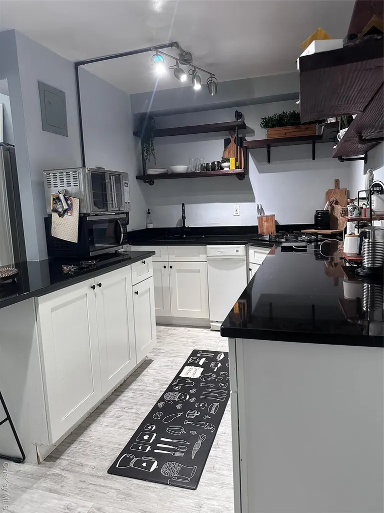 250 W Merrick Road Freeport NY 11520