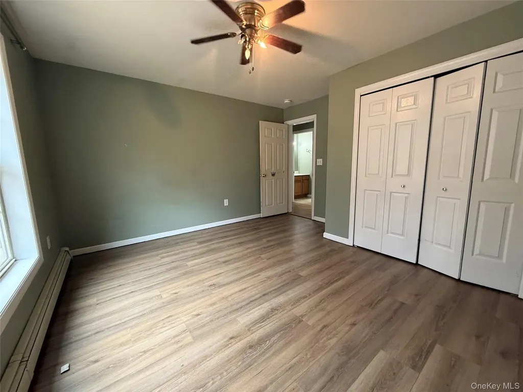14 Shannon Lane Pine Bush NY 12566