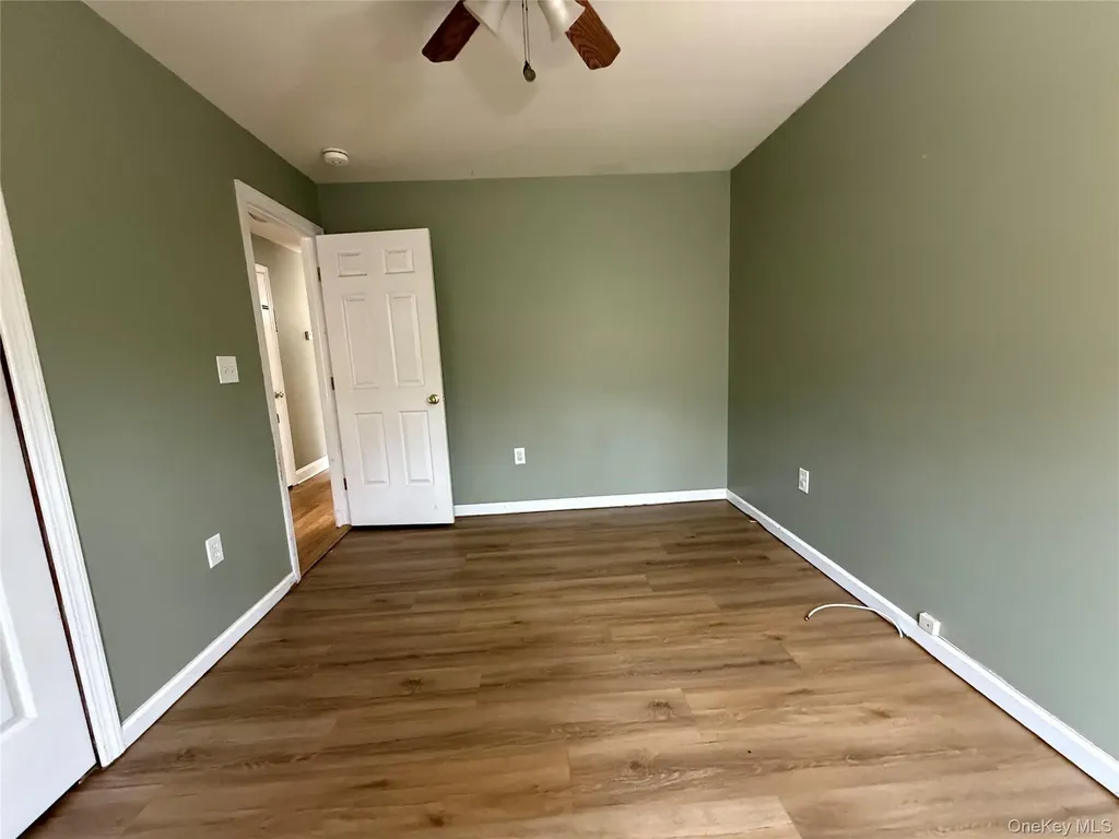 14 Shannon Lane Pine Bush NY 12566
