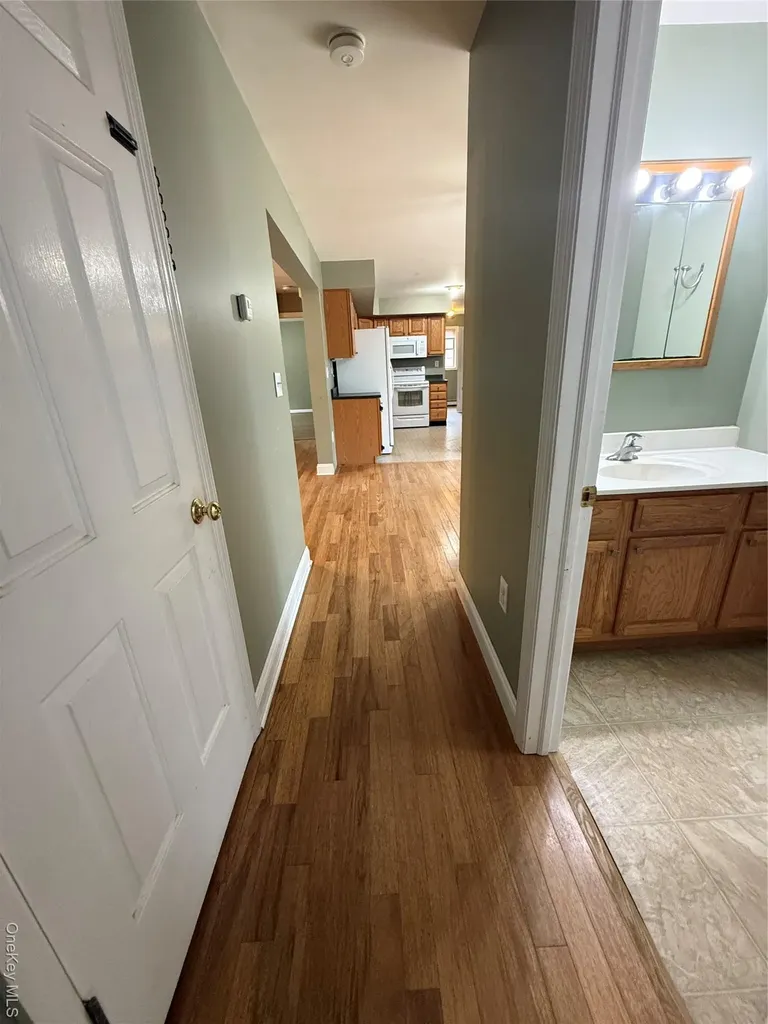14 Shannon Lane Pine Bush NY 12566