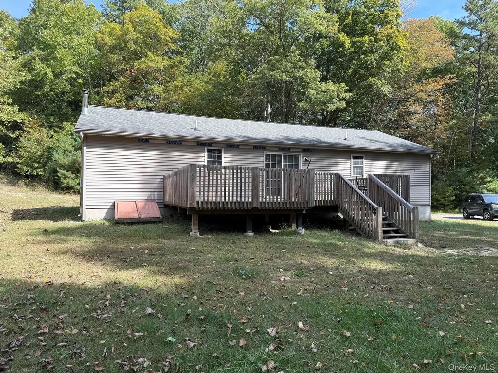 14 Shannon Lane Pine Bush NY 12566