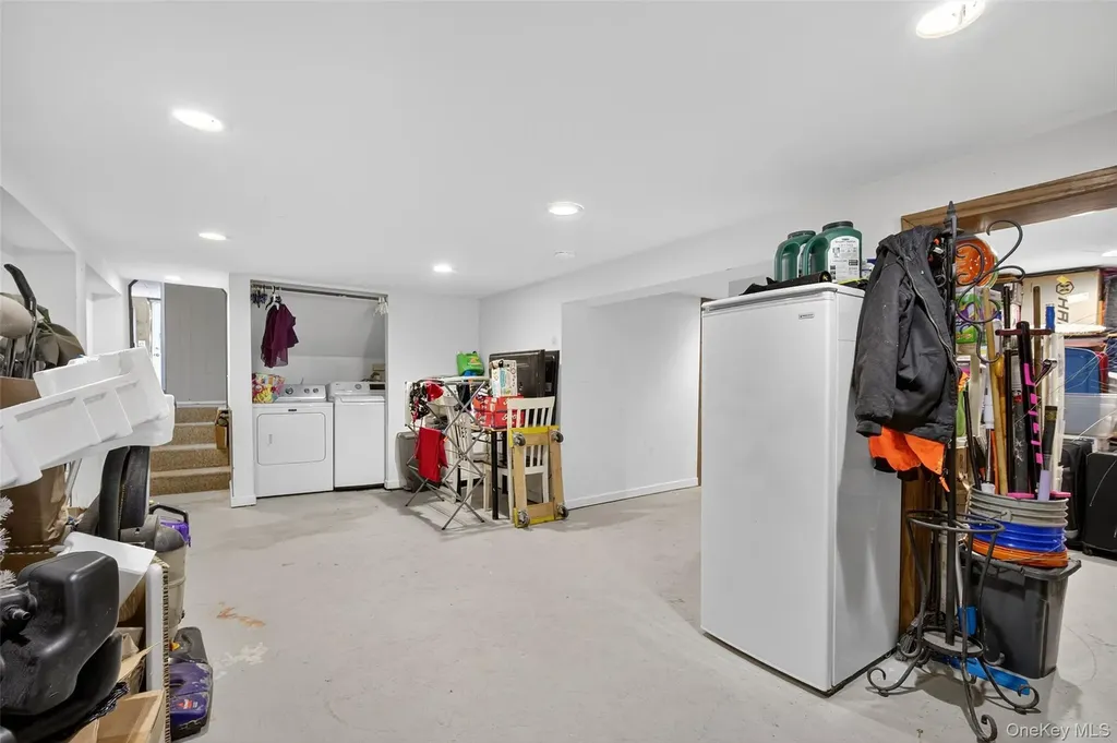 24 Fairview Road Mahopac NY 10541