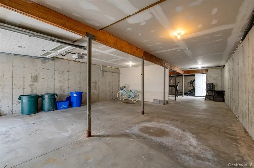 653 Arthur Street Baldwin NY 11510