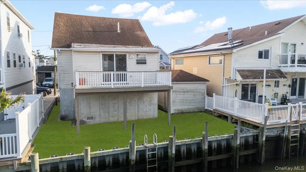653 Arthur Street Baldwin NY 11510