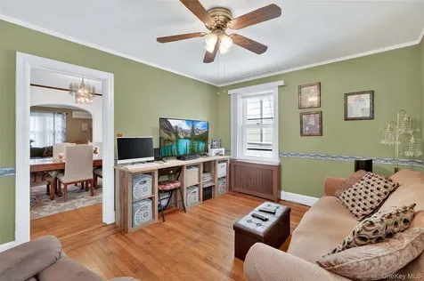 49 Bryn Mawr Terrace Yonkers NY 10701
