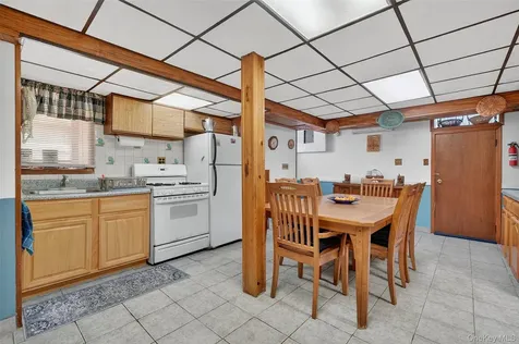 49 Bryn Mawr Terrace Yonkers NY 10701