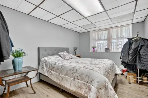 49 Bryn Mawr Terrace Yonkers NY 10701