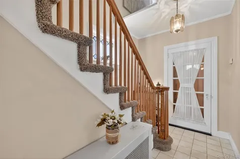 49 Bryn Mawr Terrace Yonkers NY 10701