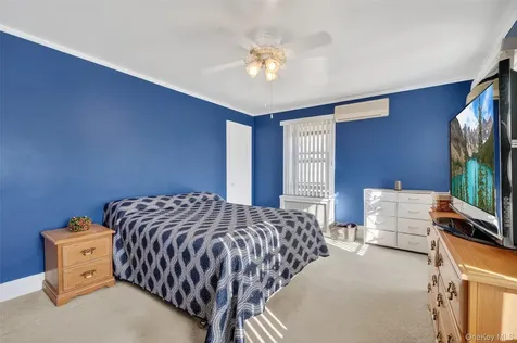 49 Bryn Mawr Terrace Yonkers NY 10701
