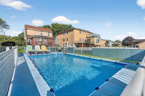 49 Bryn Mawr Terrace Yonkers NY 10701