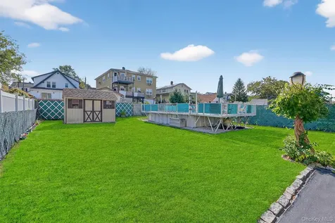 49 Bryn Mawr Terrace Yonkers NY 10701