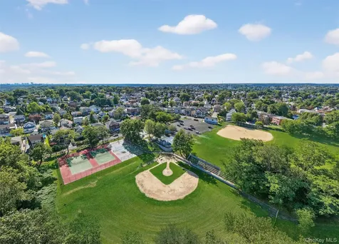 49 Bryn Mawr Terrace Yonkers NY 10701