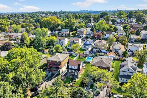 49 Bryn Mawr Terrace Yonkers NY 10701