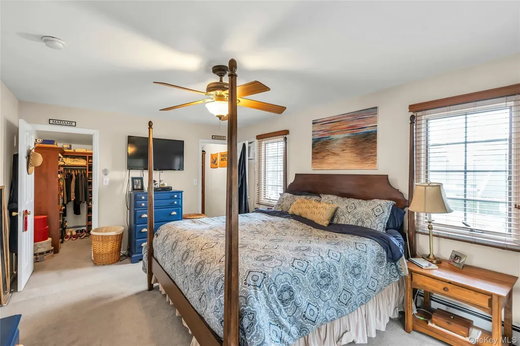 29 Crystal Lane Westbury NY 11590