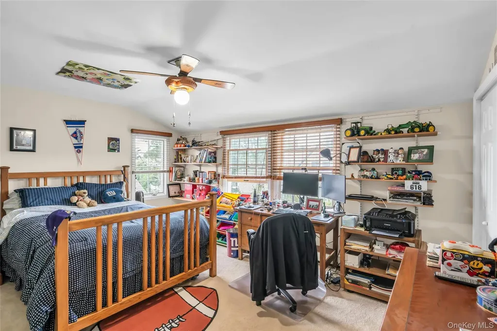 29 Crystal Lane Westbury NY 11590