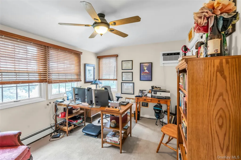 29 Crystal Lane Westbury NY 11590