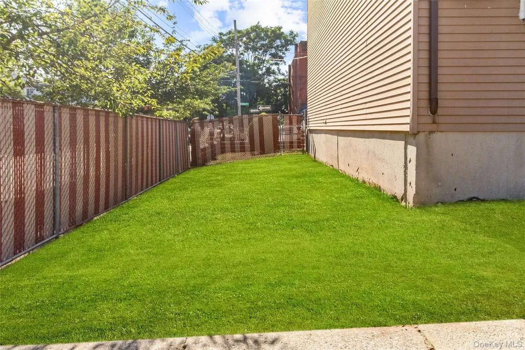 387 Miller Avenue Brooklyn NY 11207