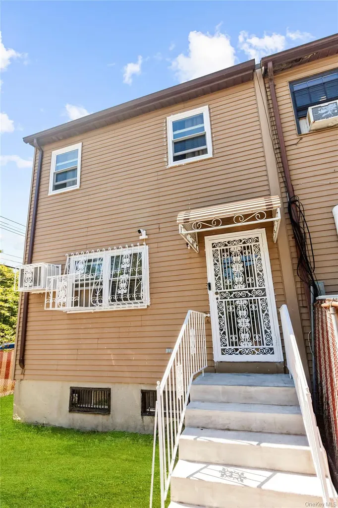 387 Miller Avenue Brooklyn NY 11207
