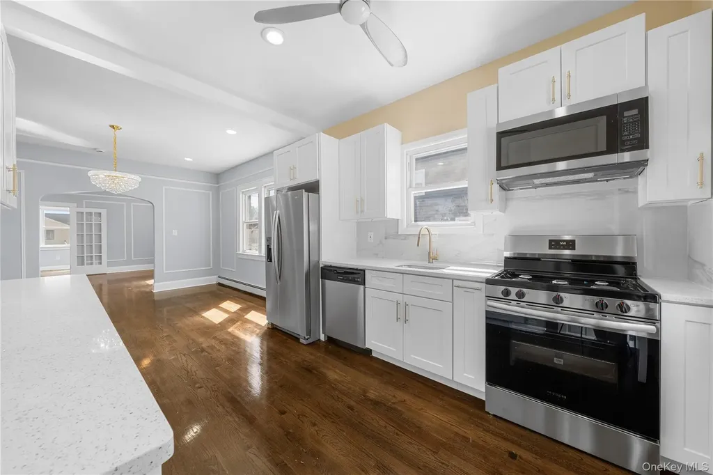 111 Central Avenue Deer Park NY 11729
