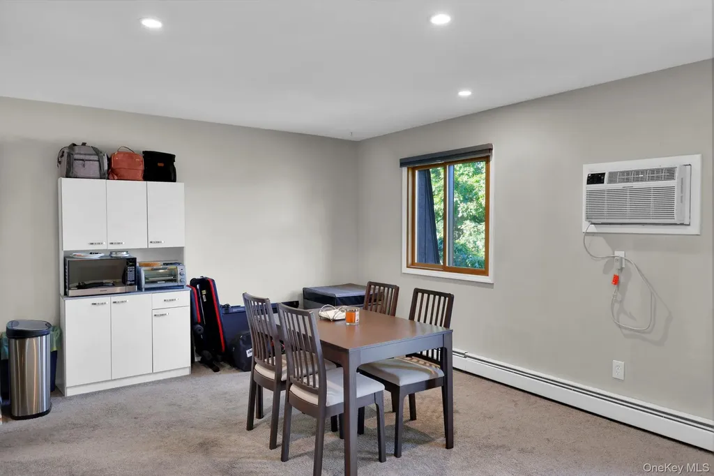 2404 Cherry Hill Drive Poughkeepsie NY 12603