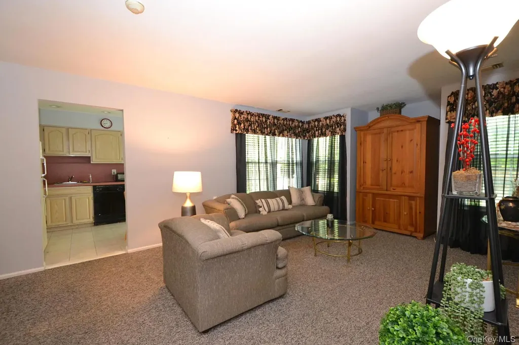 190 Theodore Drive Coram NY 11727