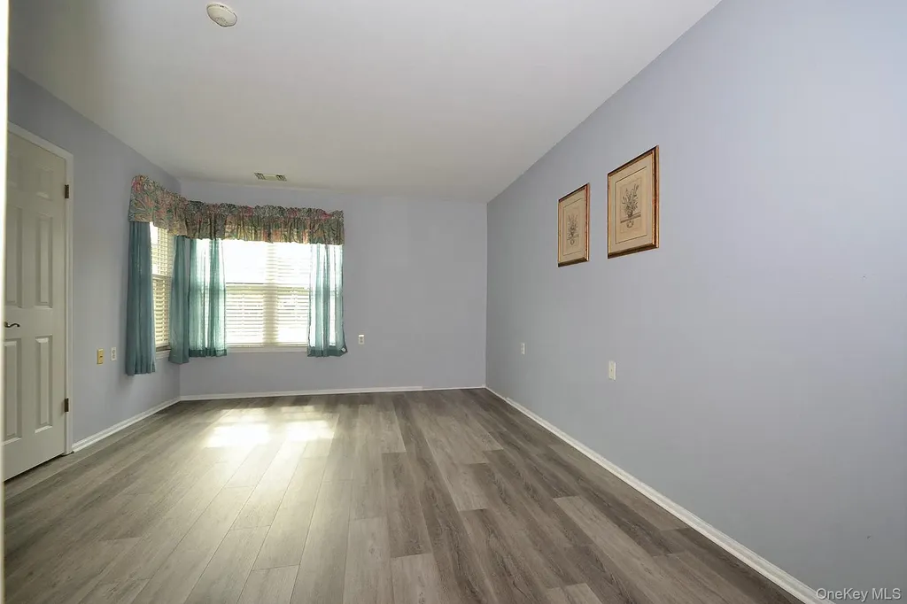 190 Theodore Drive Coram NY 11727