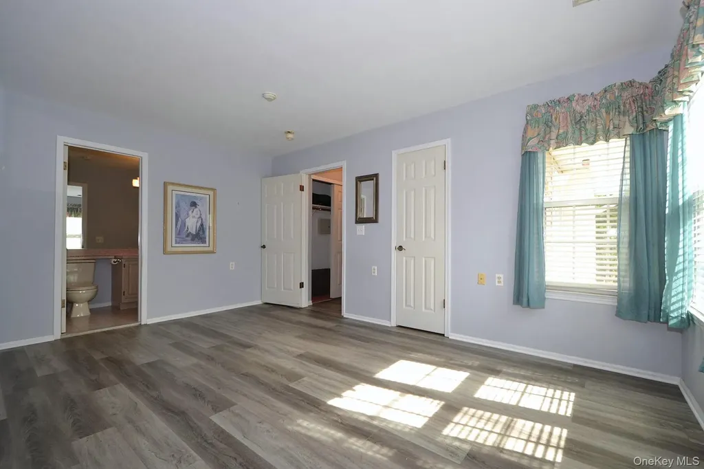 190 Theodore Drive Coram NY 11727