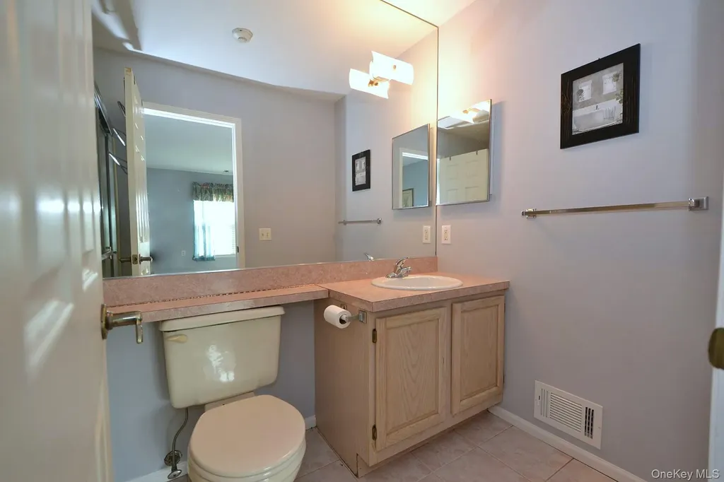 190 Theodore Drive Coram NY 11727