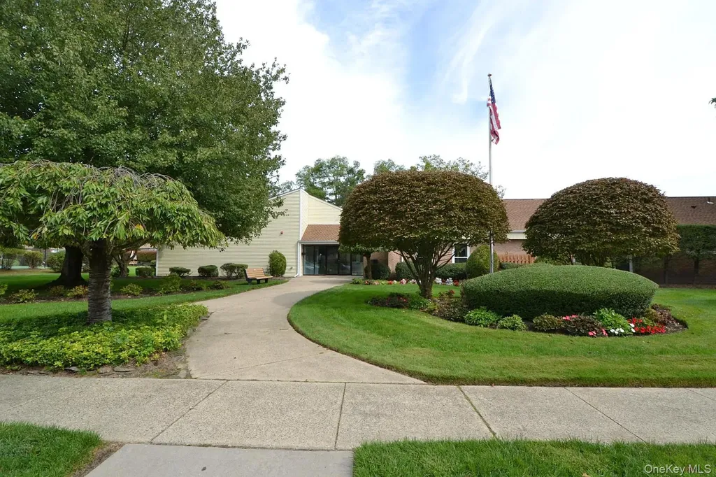 190 Theodore Drive Coram NY 11727