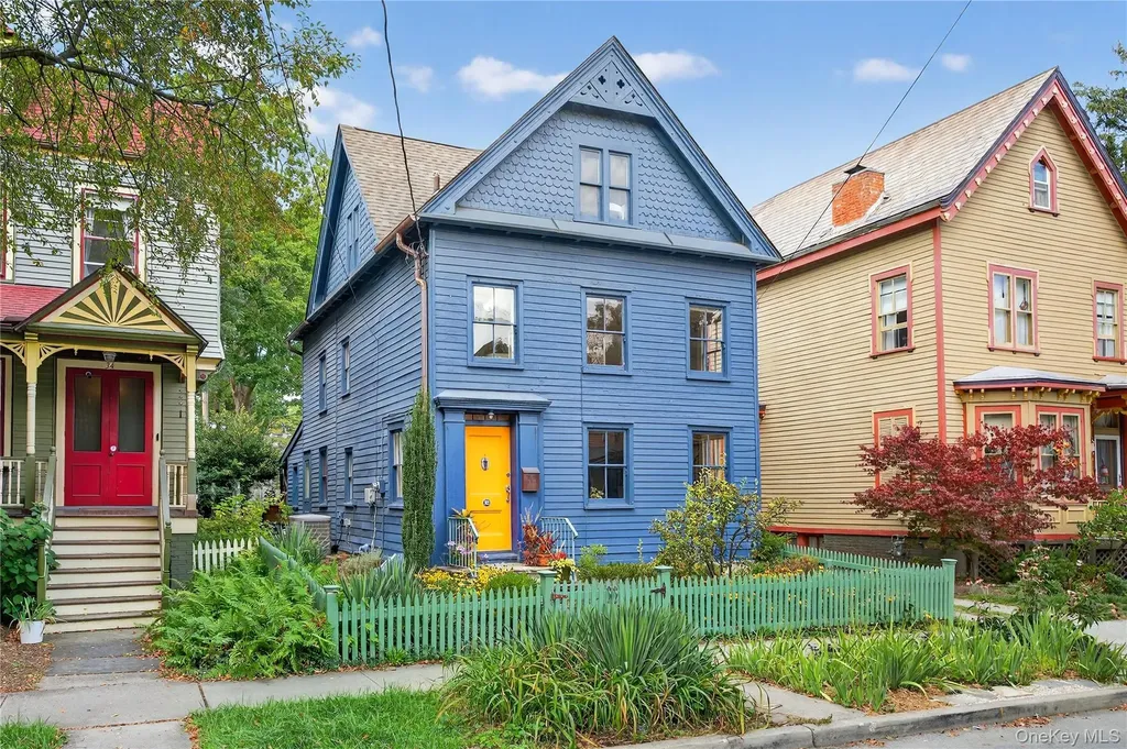 32 Carroll Street Poughkeepsie NY 12601