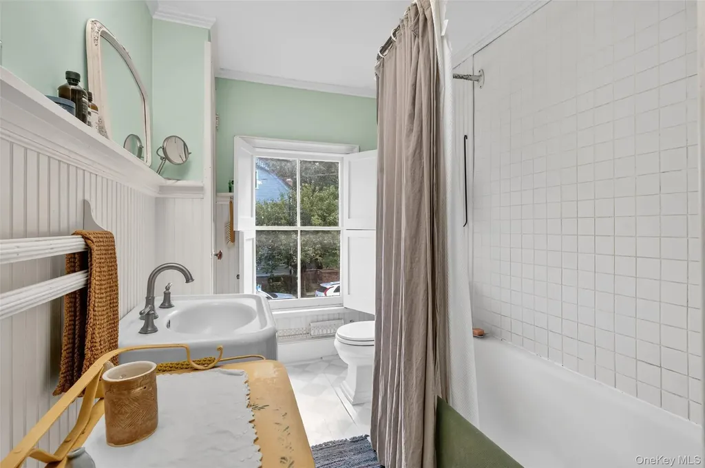 32 Carroll Street Poughkeepsie NY 12601