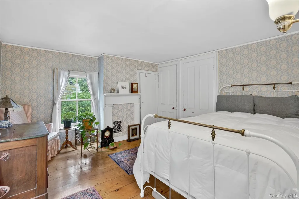 32 Carroll Street Poughkeepsie NY 12601