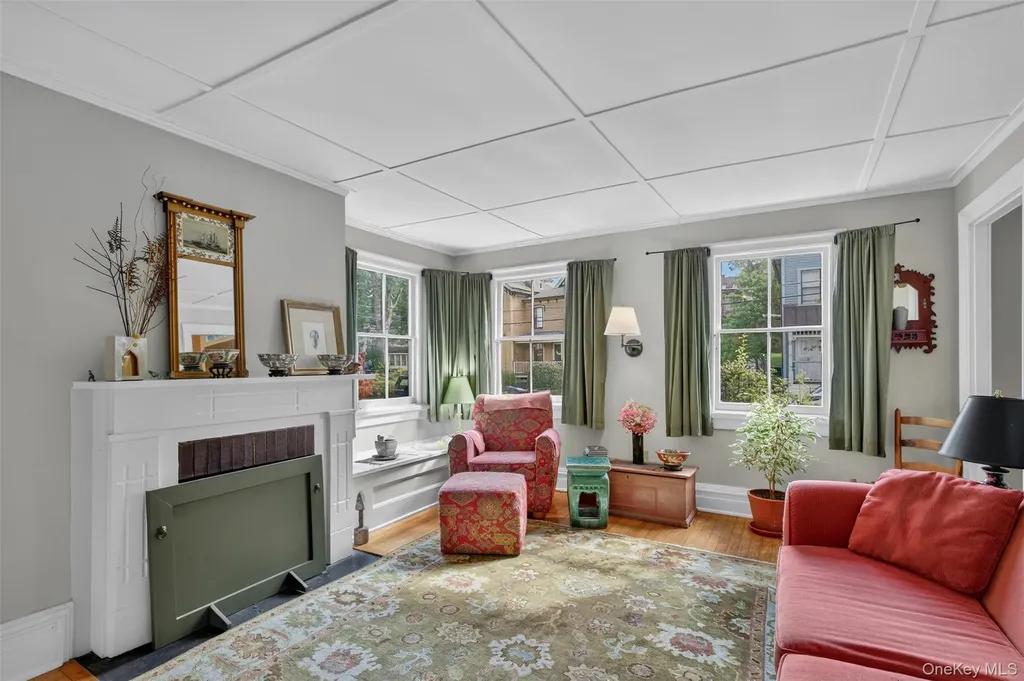 32 Carroll Street Poughkeepsie NY 12601