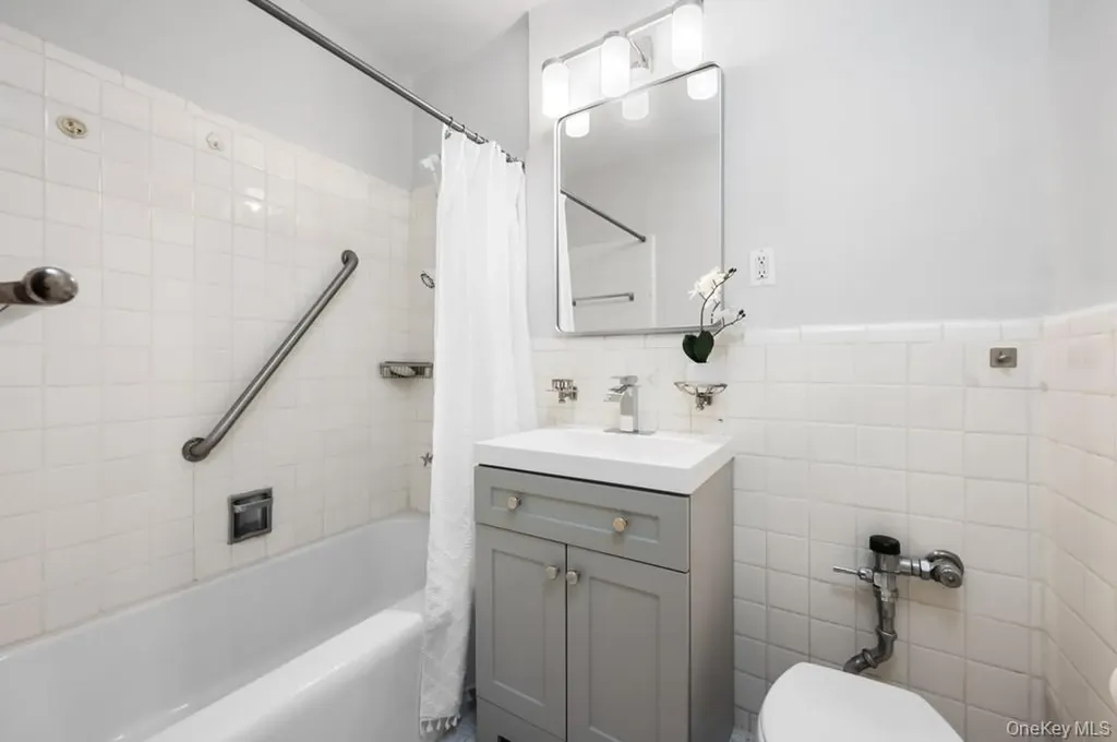 9201 Shore Road Brooklyn NY 11209