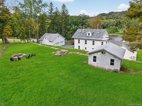 1657 River Road Other PA 18415
